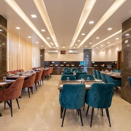 Hotel Vivaan Regency 하리드와르 외부 사진