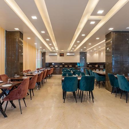 Hotel Vivaan Regency 하리드와르 외부 사진