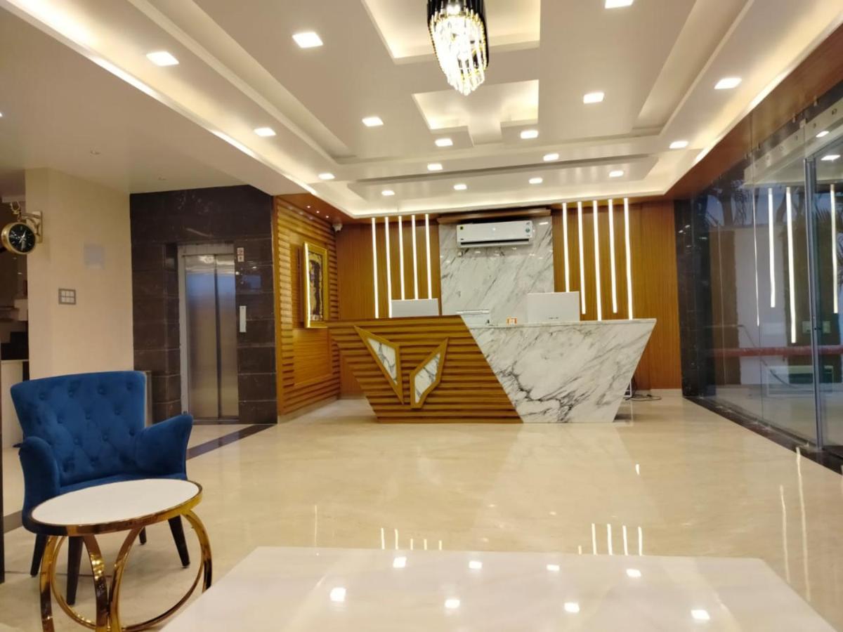 Hotel Vivaan Regency 하리드와르 외부 사진