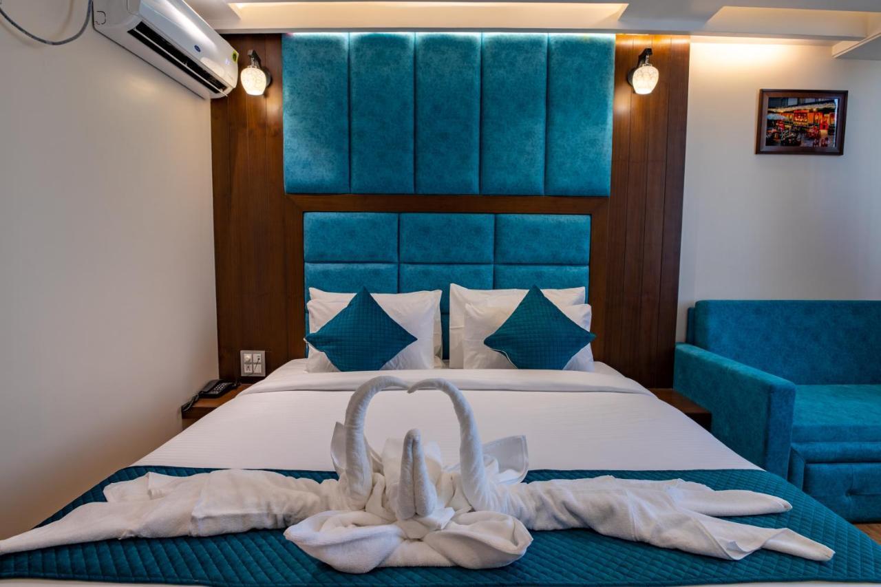 Hotel Vivaan Regency 하리드와르 외부 사진