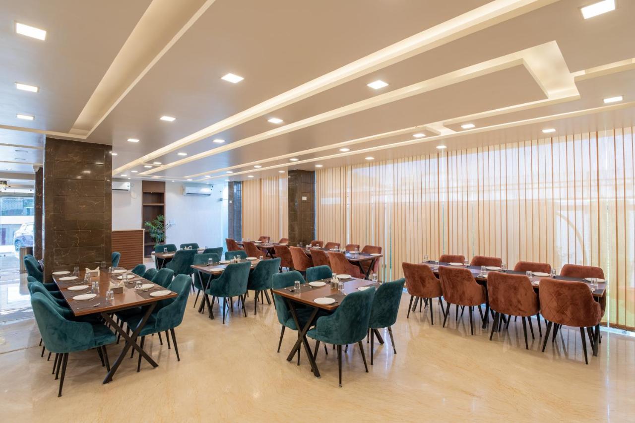 Hotel Vivaan Regency 하리드와르 외부 사진