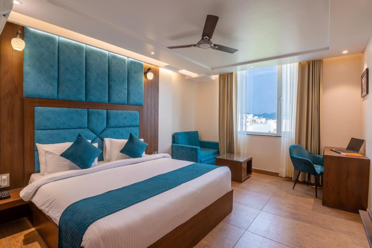 Hotel Vivaan Regency 하리드와르 외부 사진