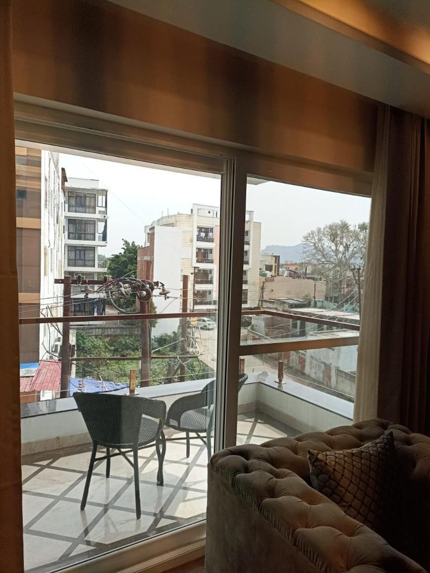 Hotel Vivaan Regency 하리드와르 외부 사진